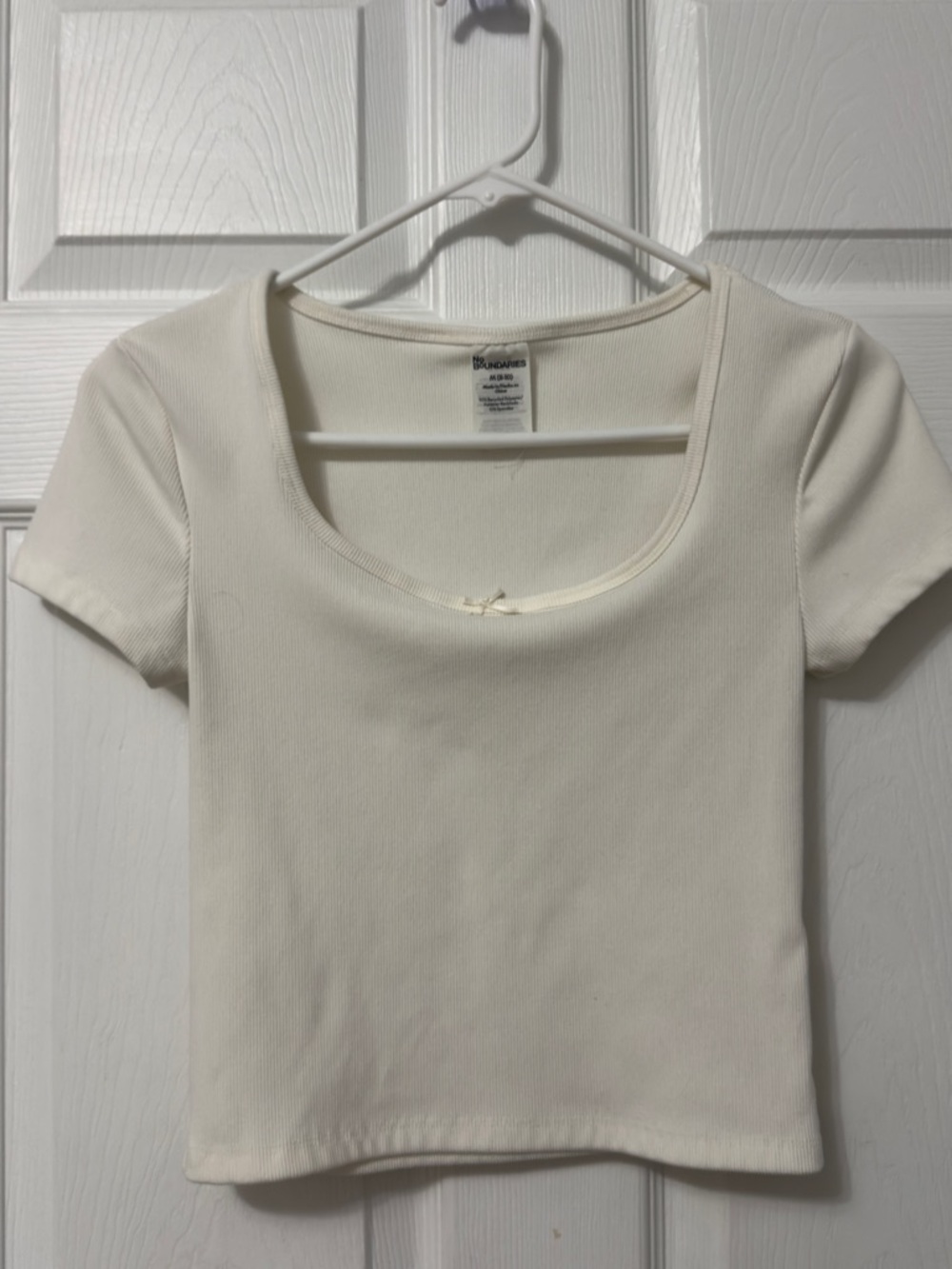No Boundaries Ivory Ribbed Scoop Neck Crop Top